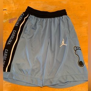 North Carolina basketball shorts, size small